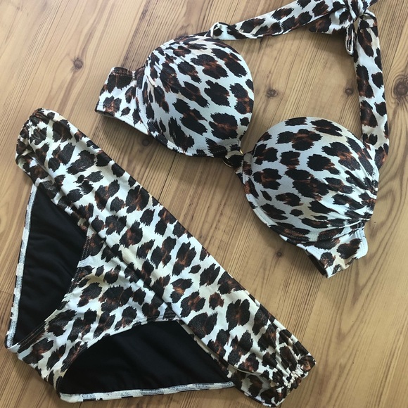 Victoria’s Secret Miraculous Bombshell Bikini
